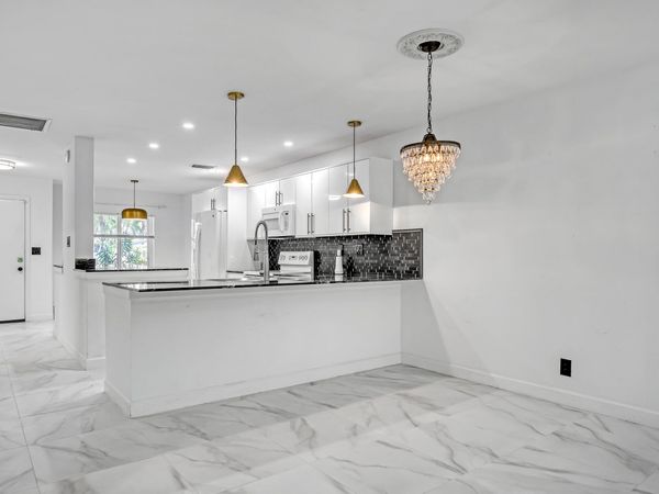 13233 Lucinda Palm Court, Unit B, Delray Beach, FL 33484