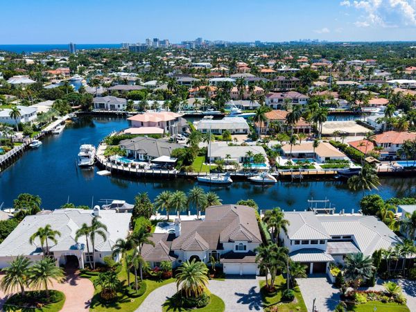 2520 NE 35th Street, Lighthouse Point, FL 33064