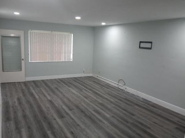 149 West Court, Royal Palm Beach, FL 33411