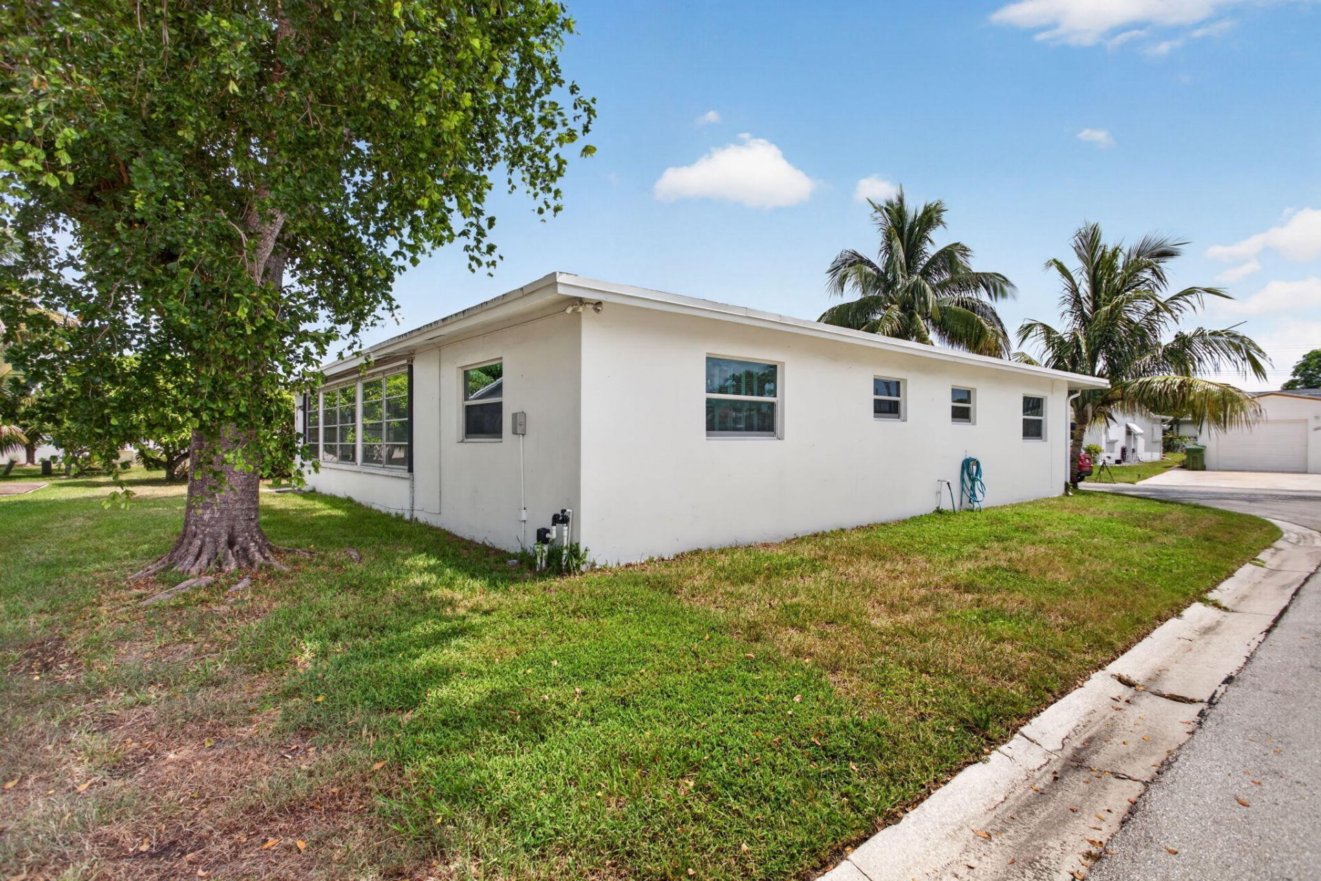 1055 NW 72nd Terrace Nw, Margate, FL 33063 Photo