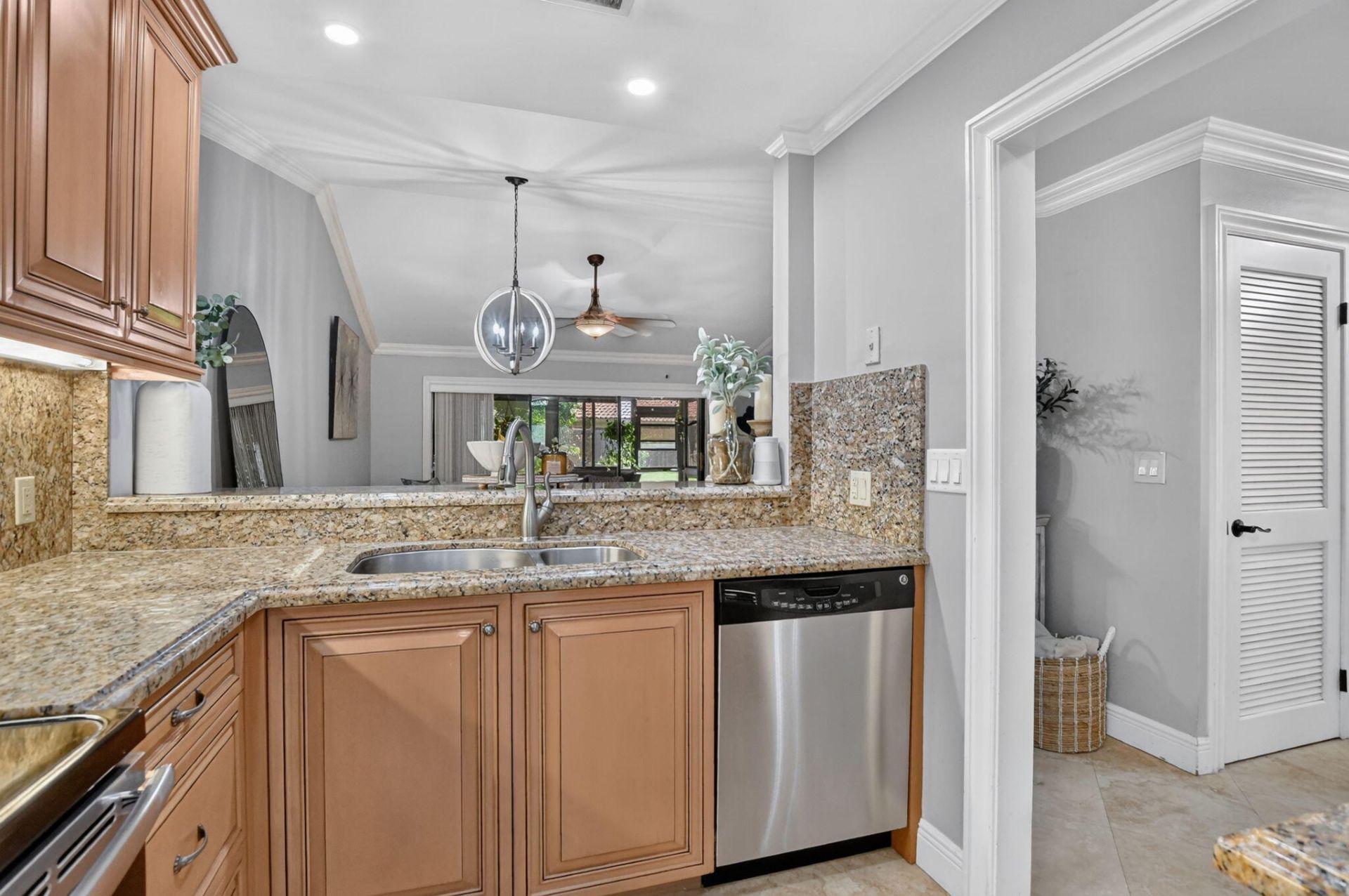 21616 Guadalajara Avenue, Boca Raton, FL 33433 Photo