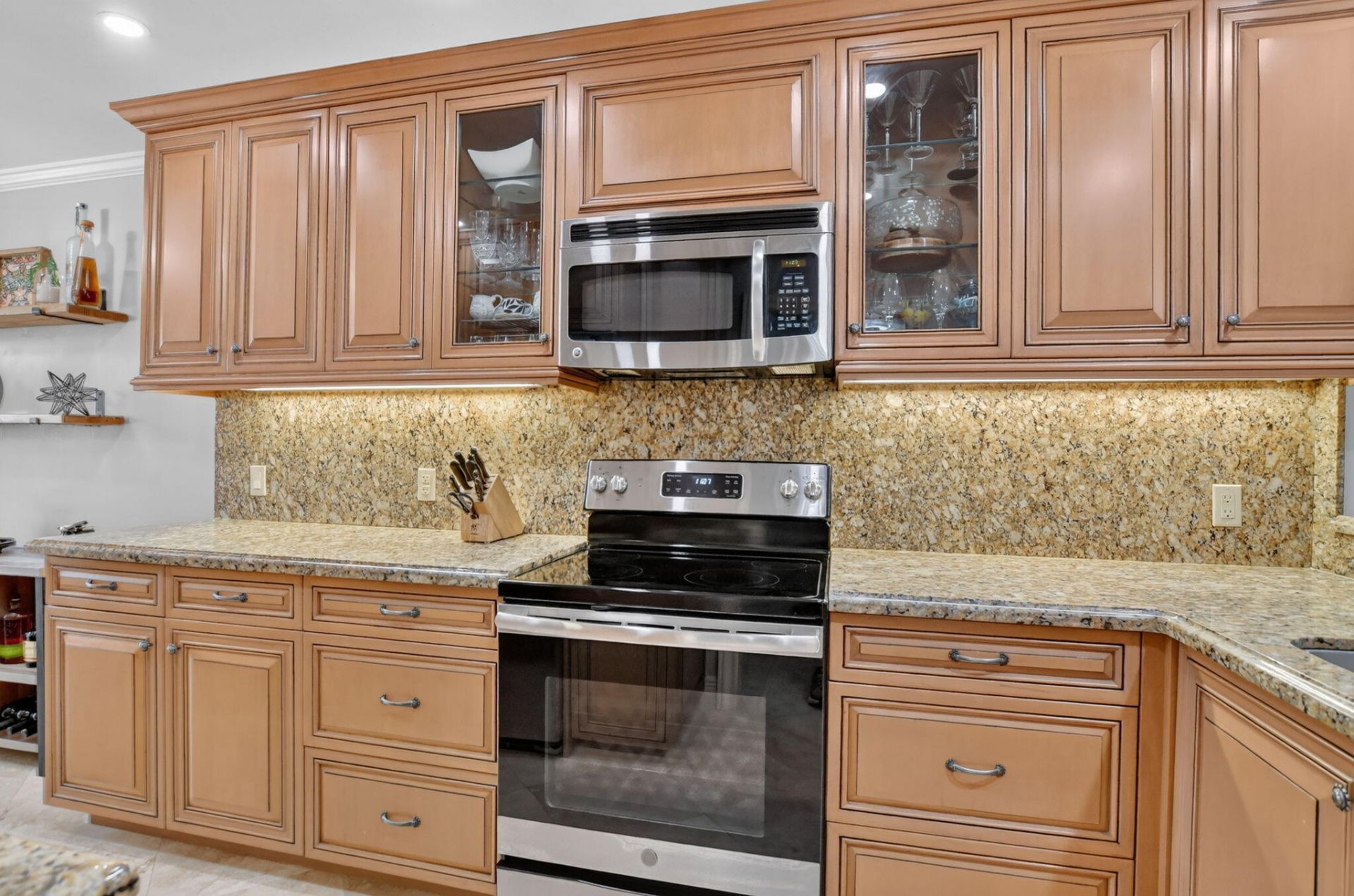 21616 Guadalajara Avenue, Boca Raton, FL 33433 Photo