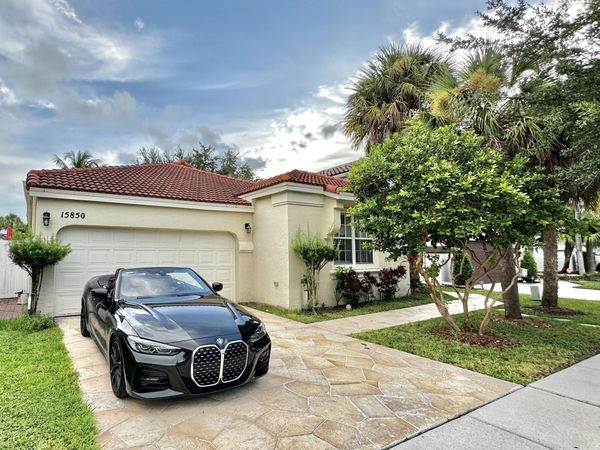15850 NW 11TH Street, Pembroke Pines, FL 33028