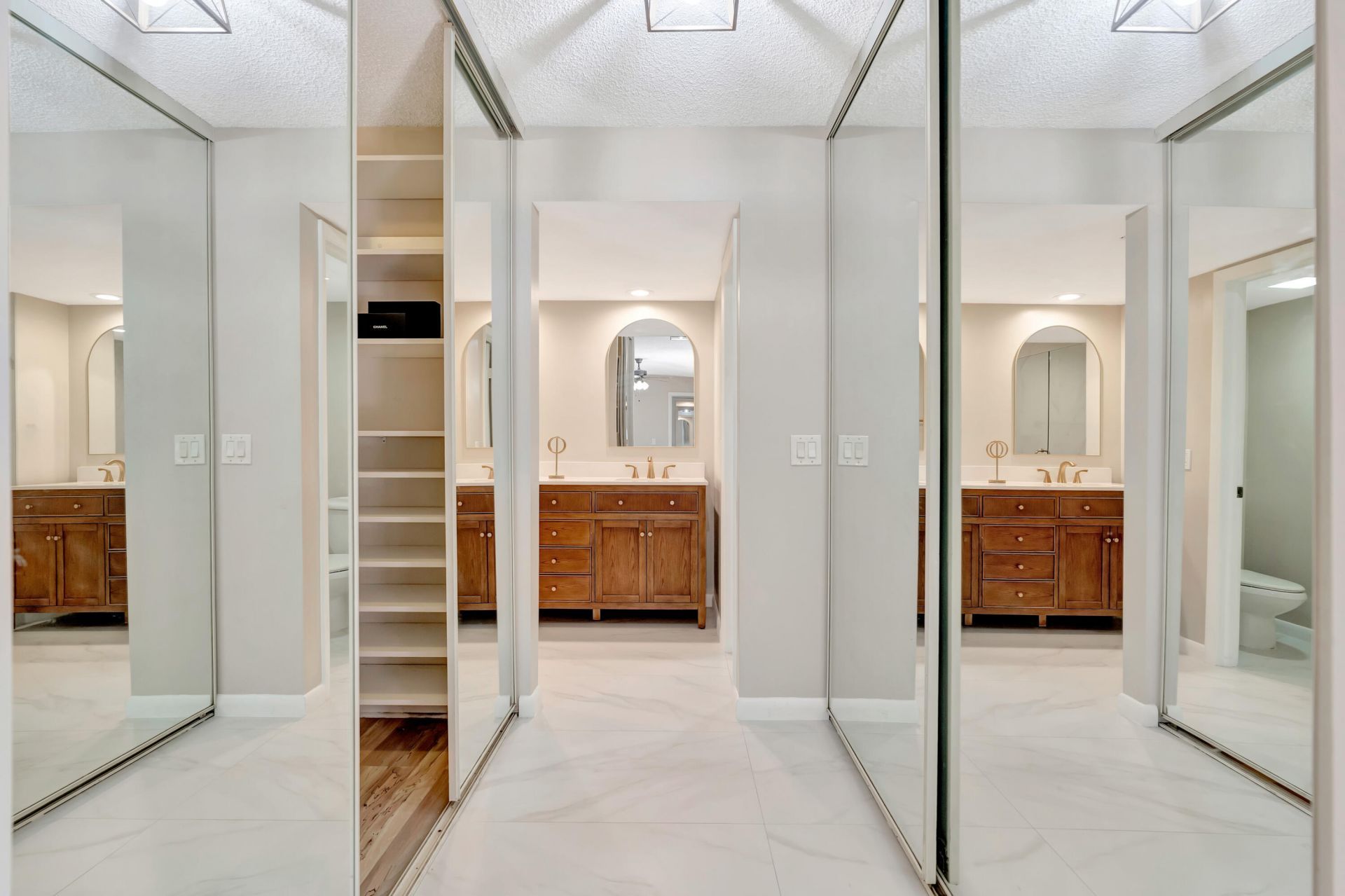 207 2nd Terrace, Palm Beach Gardens, FL 33418 Photo