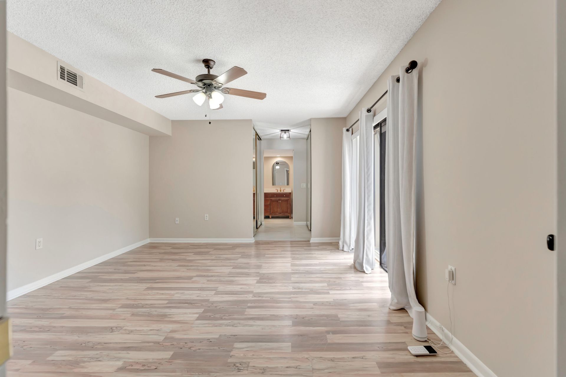 207 2nd Terrace, Palm Beach Gardens, FL 33418 Photo