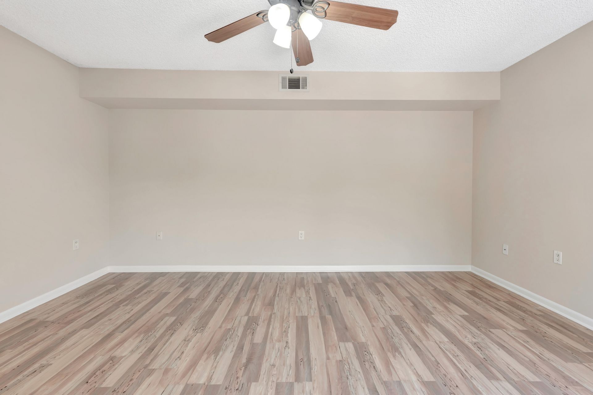 207 2nd Terrace, Palm Beach Gardens, FL 33418 Photo