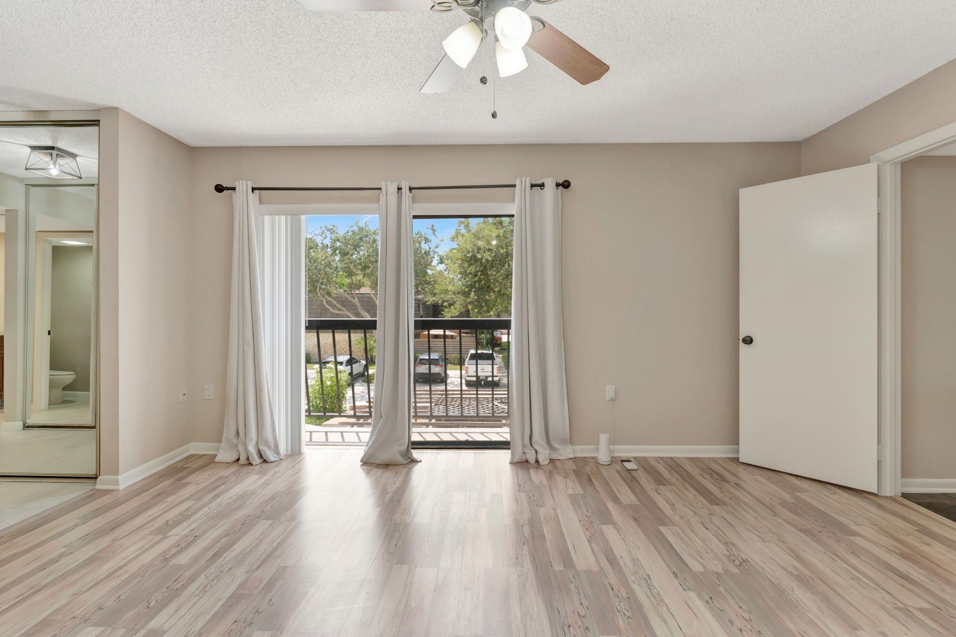 207 2nd Terrace, Palm Beach Gardens, FL 33418 Photo
