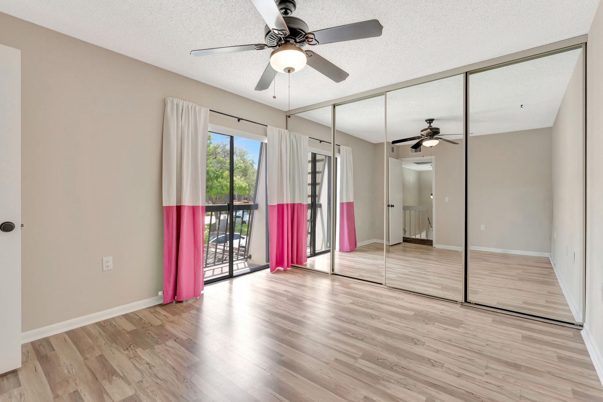207 2nd Terrace, Palm Beach Gardens, FL 33418 Photo