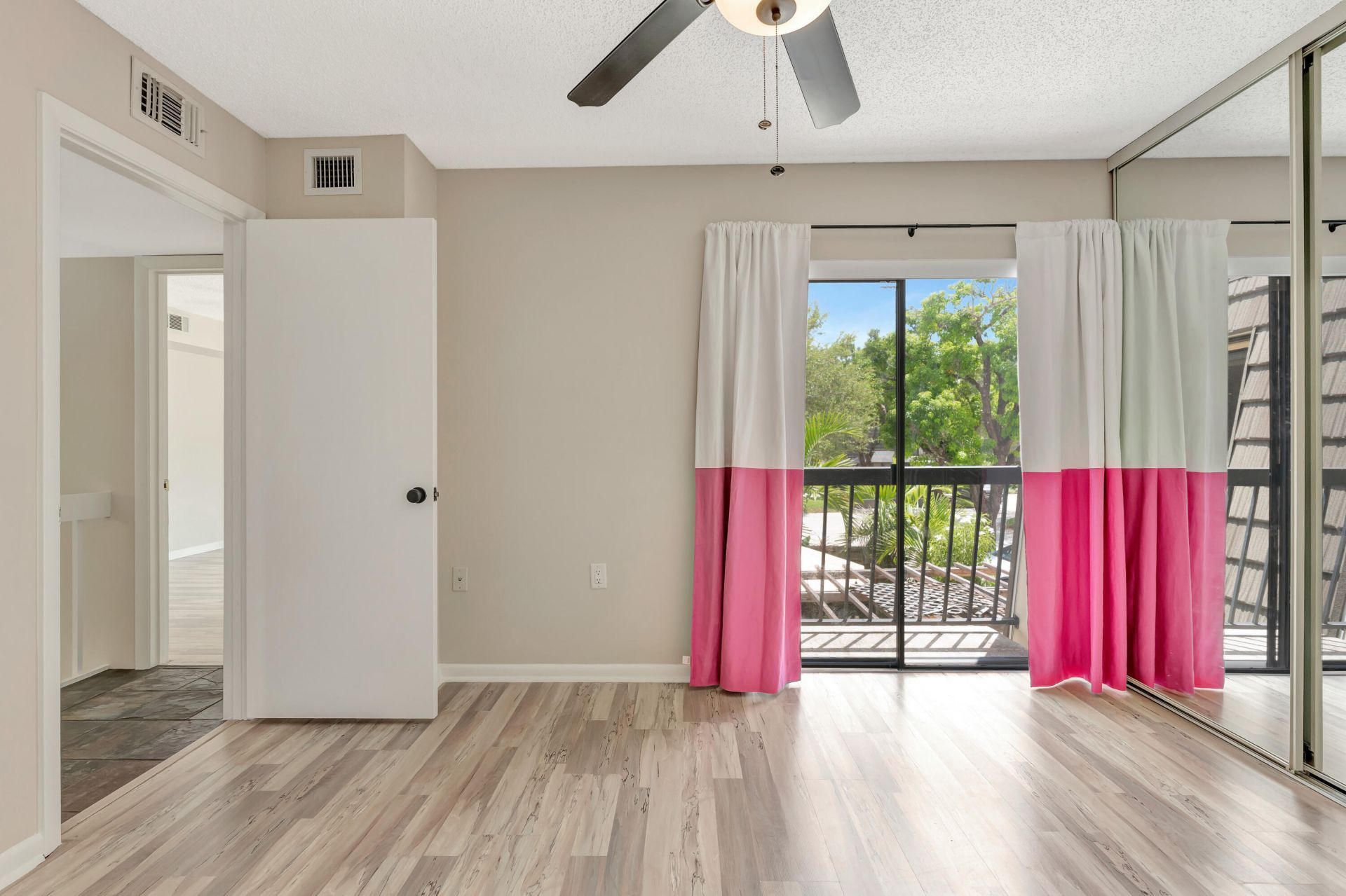 207 2nd Terrace, Palm Beach Gardens, FL 33418 Photo
