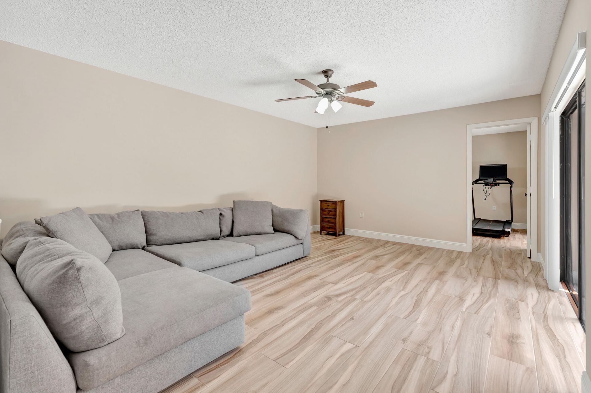 207 2nd Terrace, Palm Beach Gardens, FL 33418 Photo