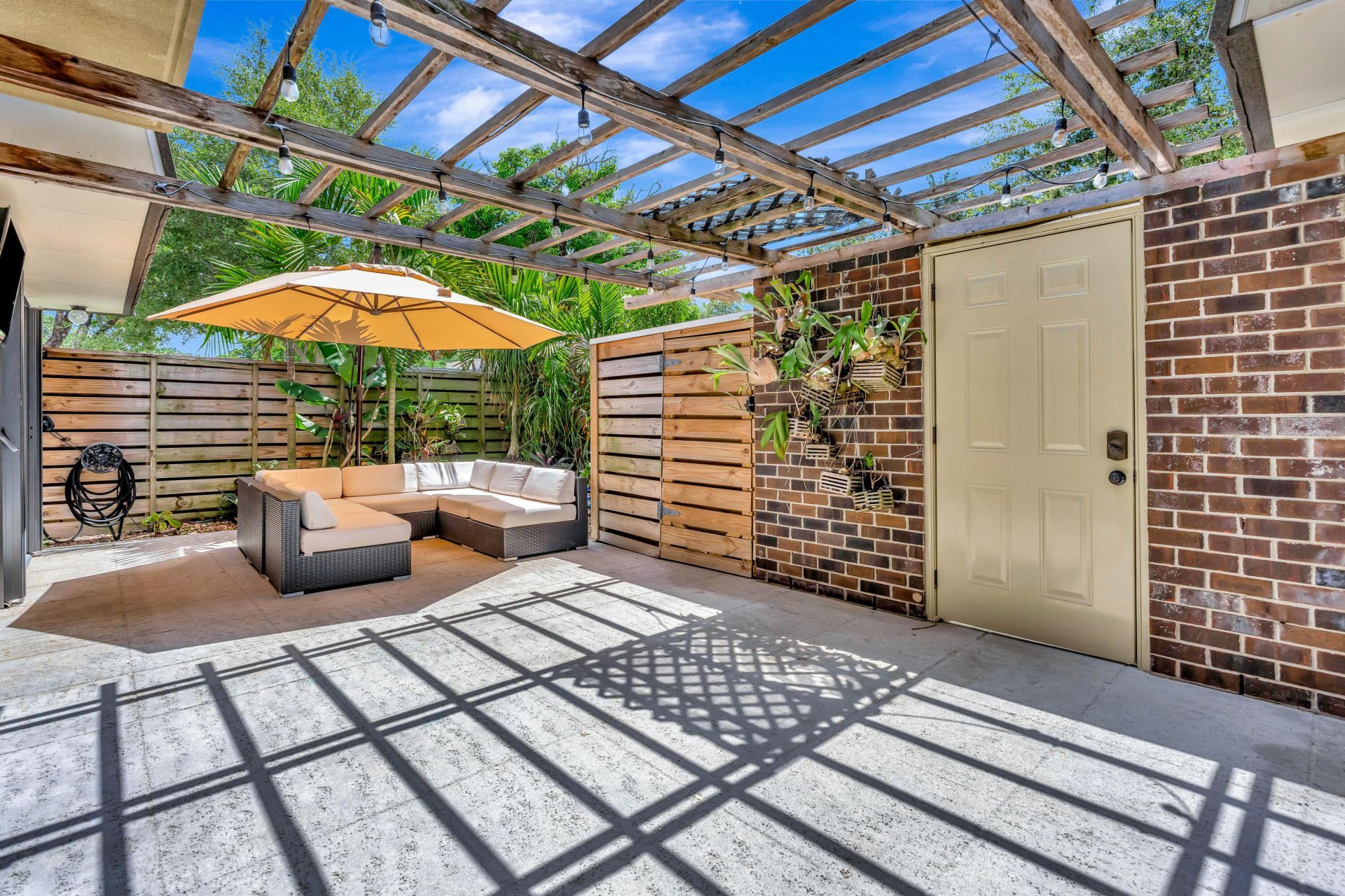 207 2nd Terrace, Palm Beach Gardens, FL 33418 Photo