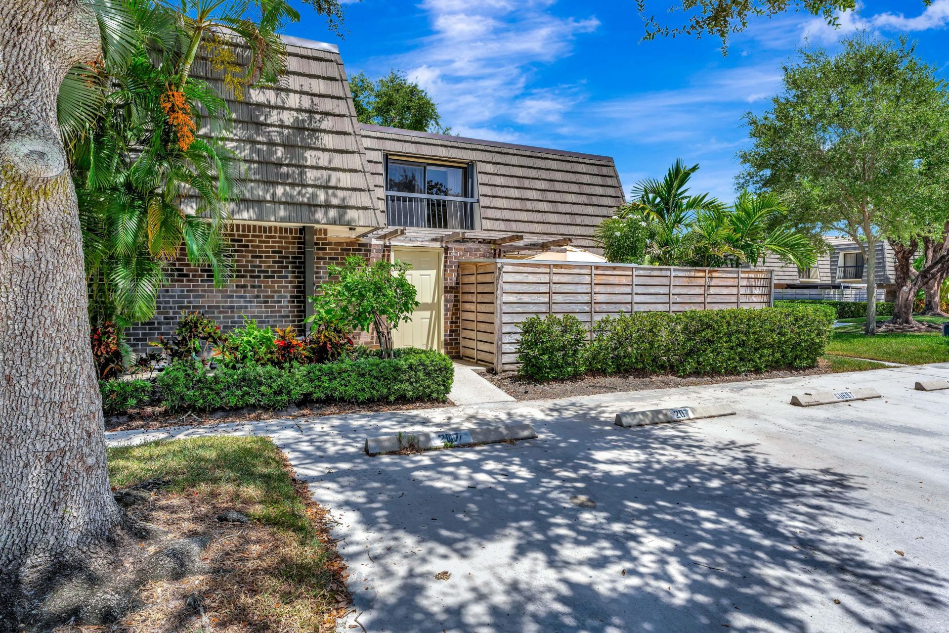 207 2nd Terrace, Palm Beach Gardens, FL 33418 Photo