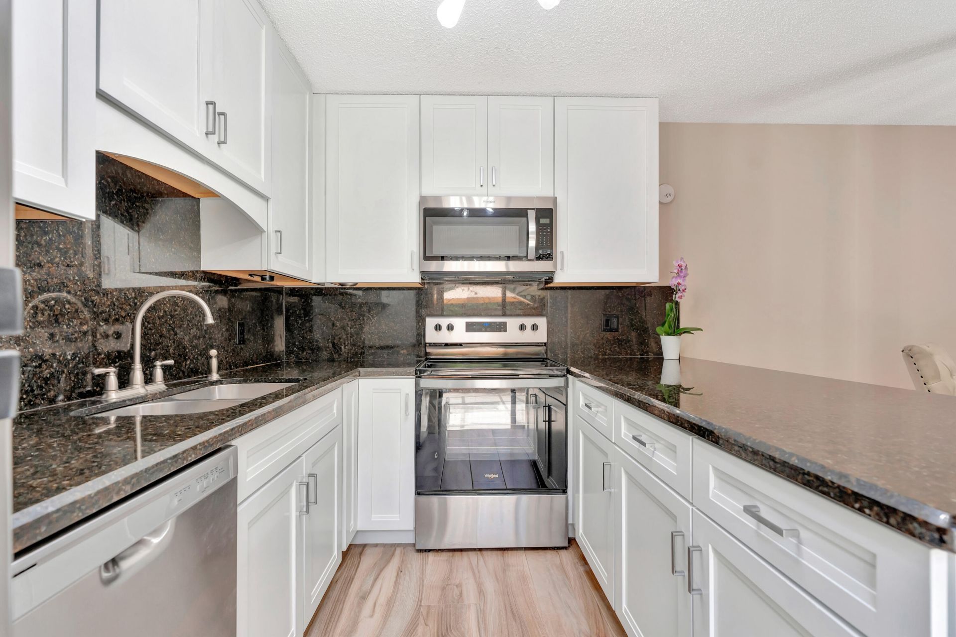 207 2nd Terrace, Palm Beach Gardens, FL 33418 Photo