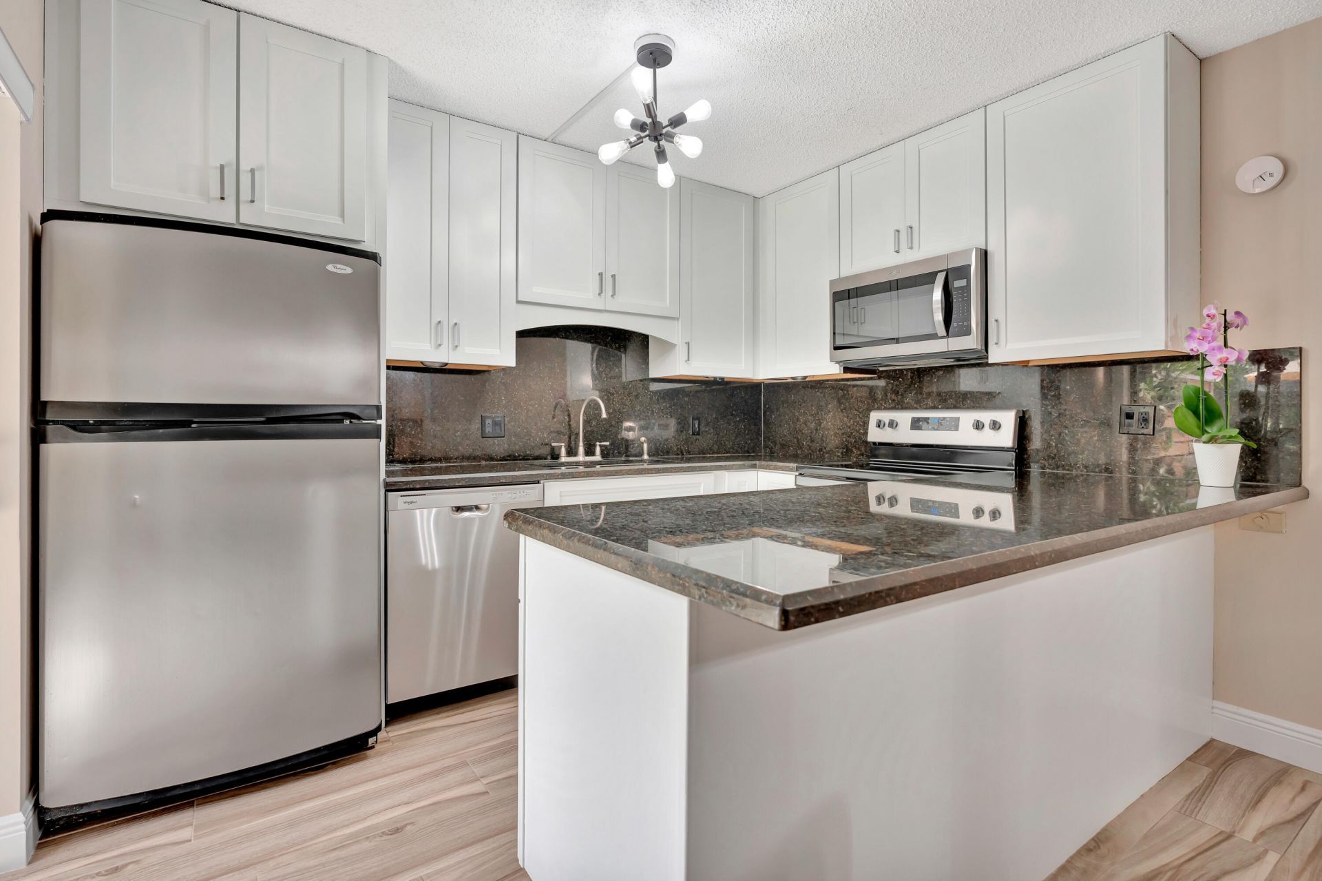 207 2nd Terrace, Palm Beach Gardens, FL 33418 Photo