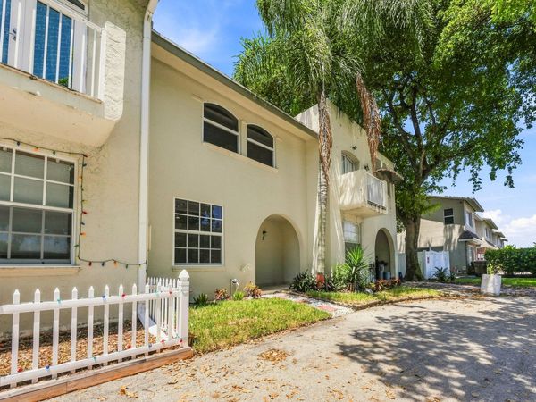 4161 NW 9TH Avenue, Unit 5, Deerfield Beach, FL 33064