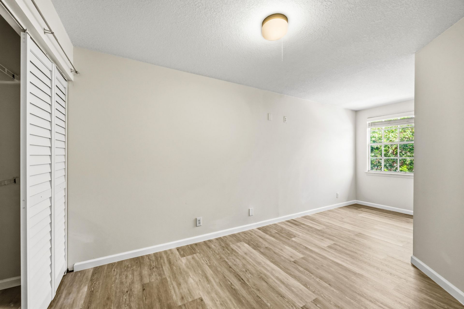 9872 NW 56th Place, Coral Springs, FL 33076 Photo