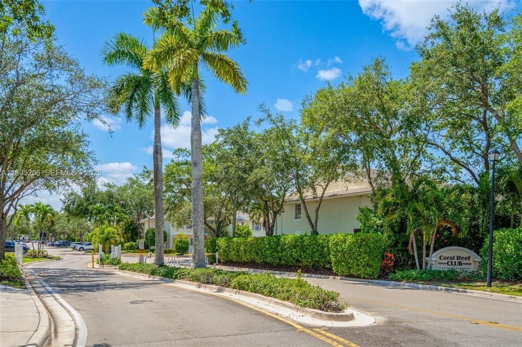 9872 NW 56th Place, Coral Springs, FL 33076 Photo