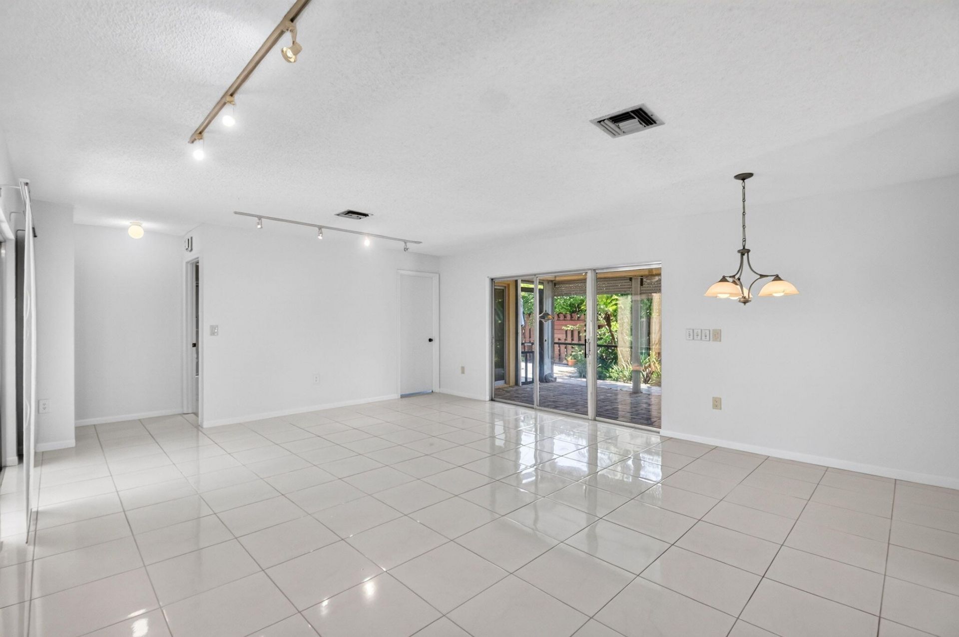 6747 Starkeys Place, Lake Worth, FL 33467 Photo