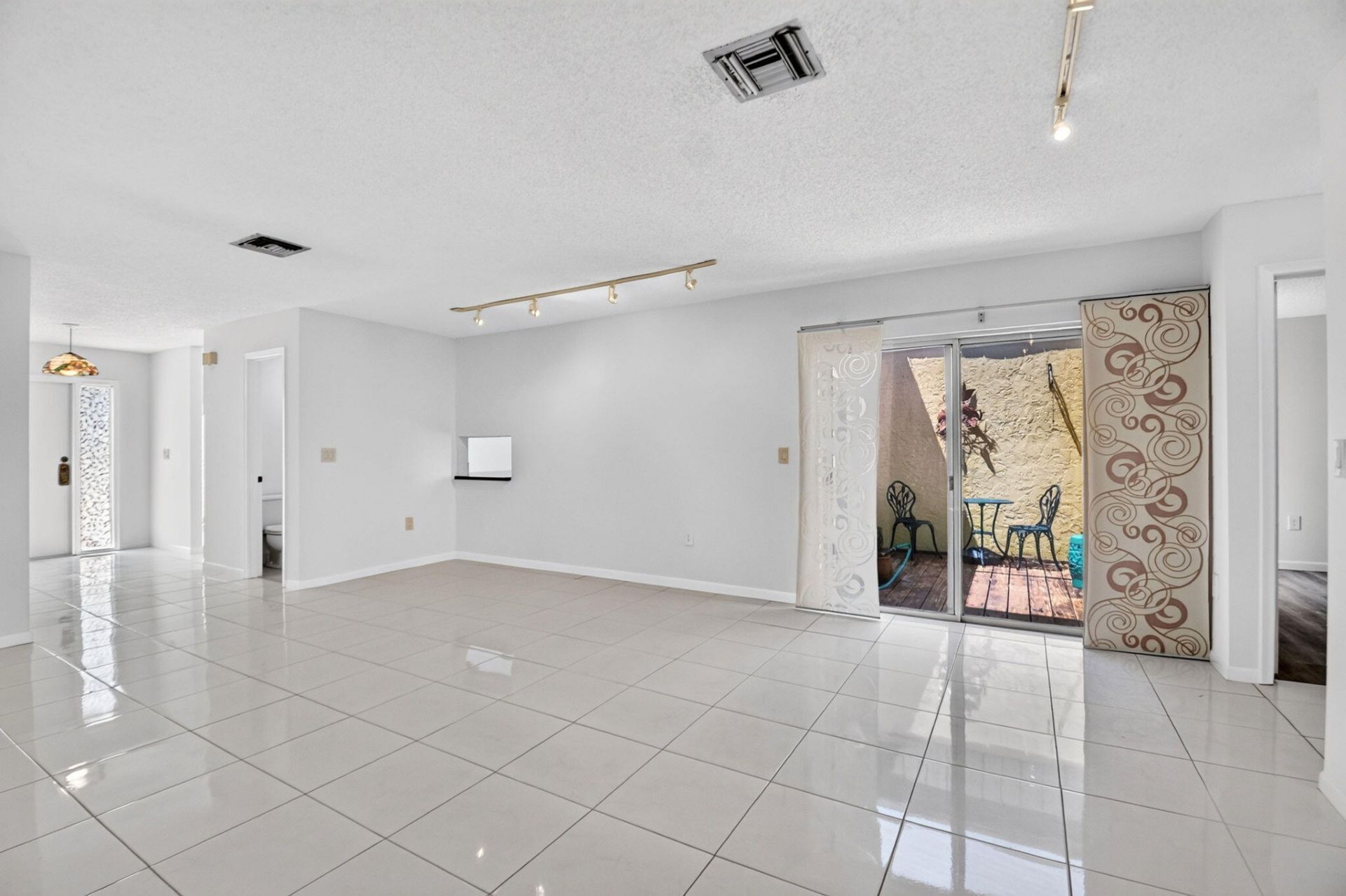 6747 Starkeys Place, Lake Worth, FL 33467 Photo