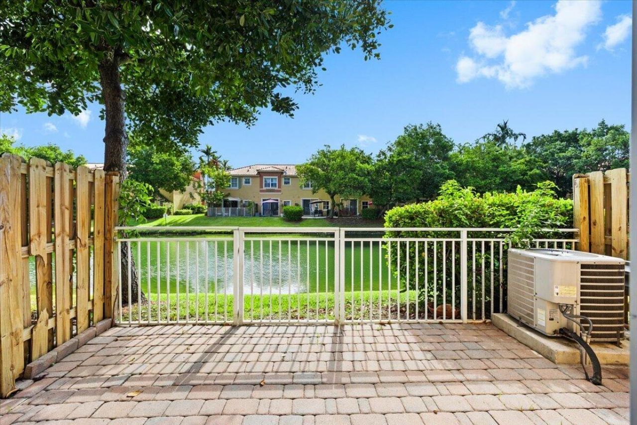 4962 Leeward Lane, Unit 3807, Fort Lauderdale, FL 33312 Photo