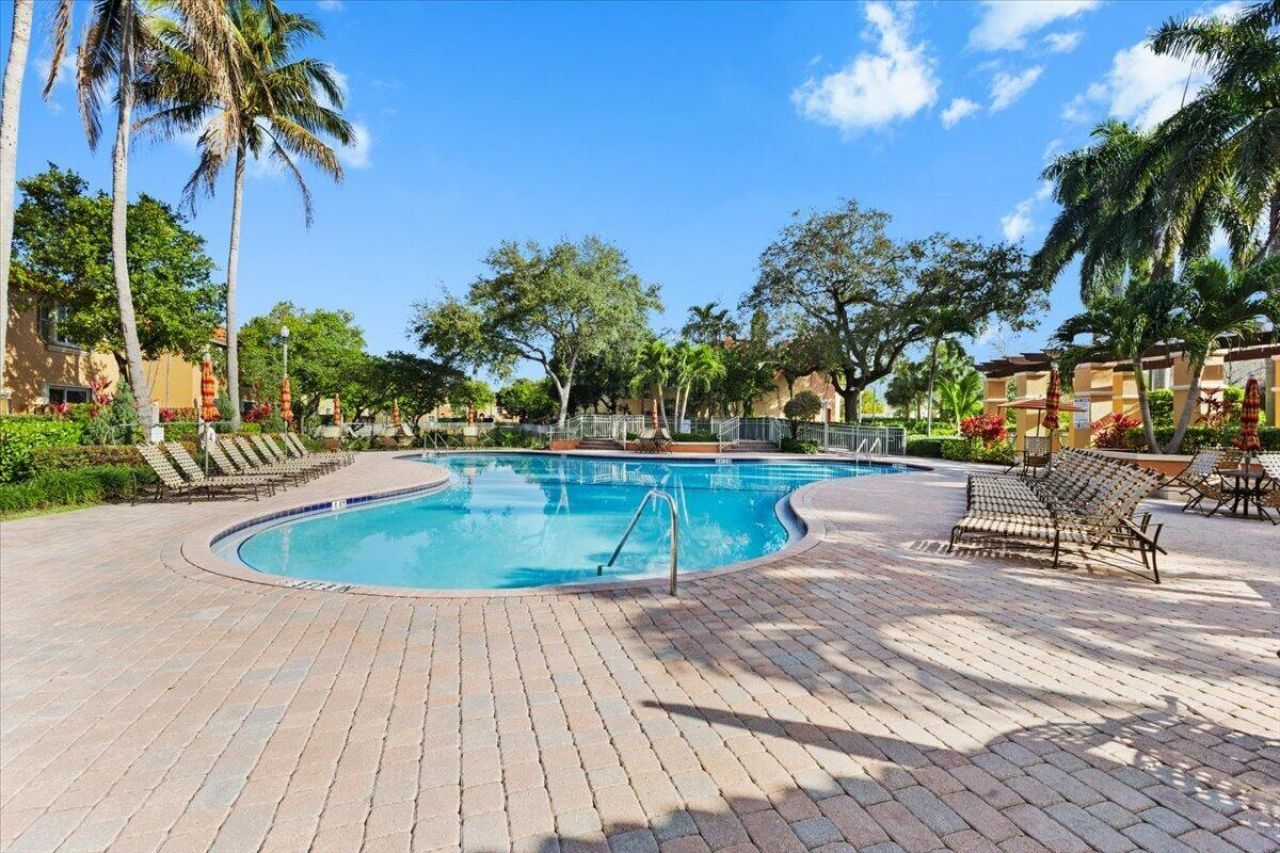 4962 Leeward Lane, Unit 3807, Fort Lauderdale, FL 33312 Photo