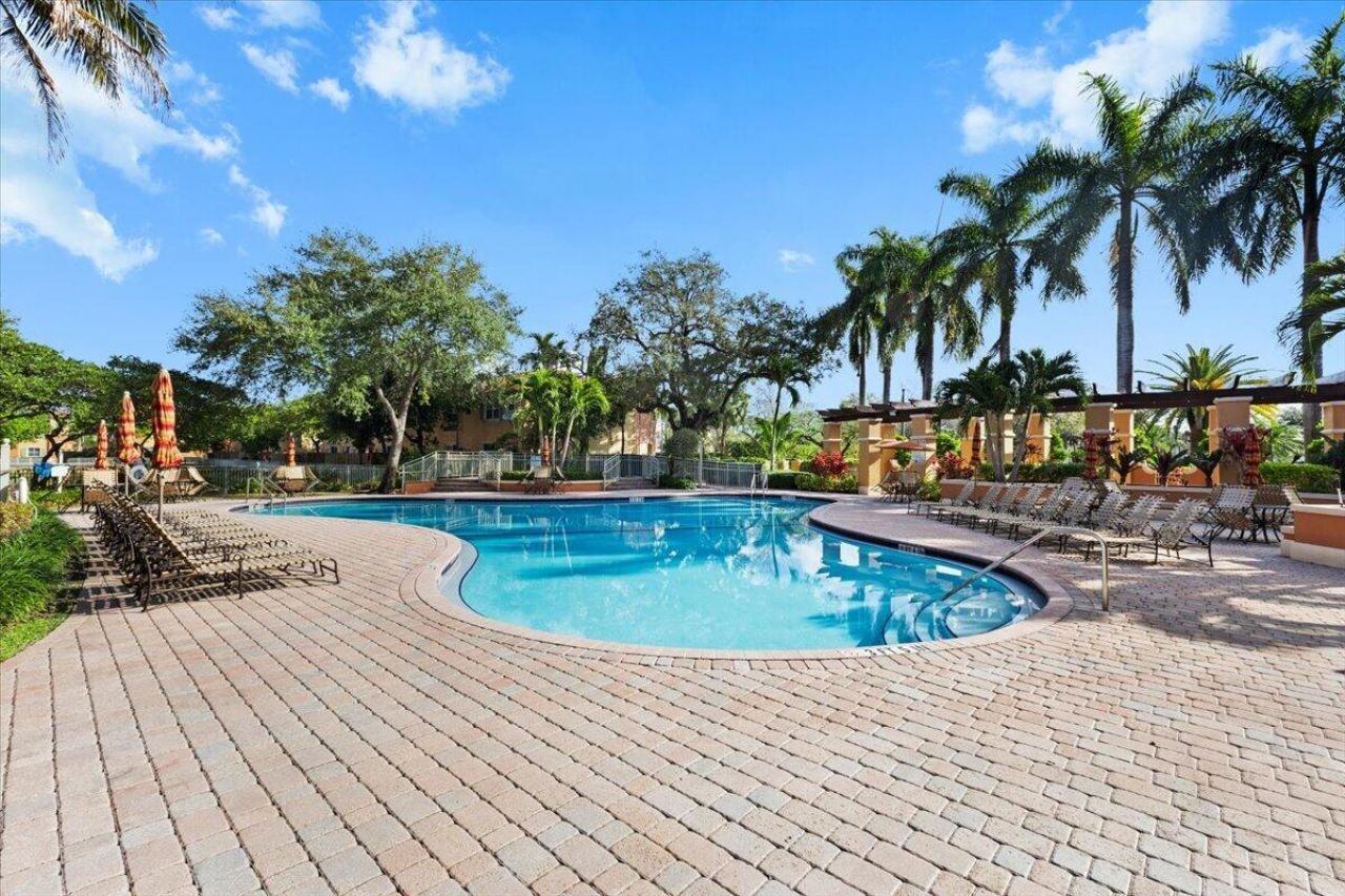4962 Leeward Lane, Unit 3807, Fort Lauderdale, FL 33312 Photo