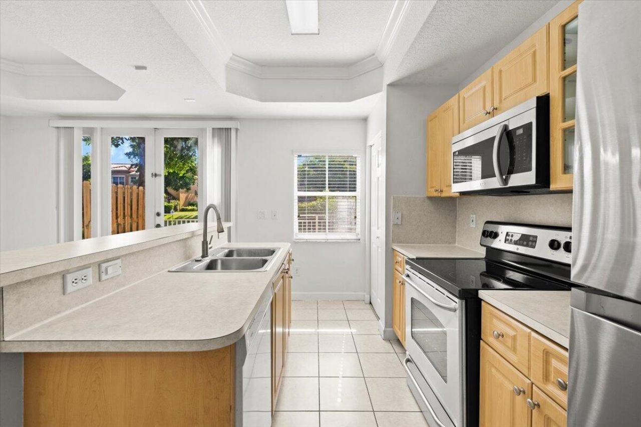4962 Leeward Lane, Unit 3807, Fort Lauderdale, FL 33312 Photo