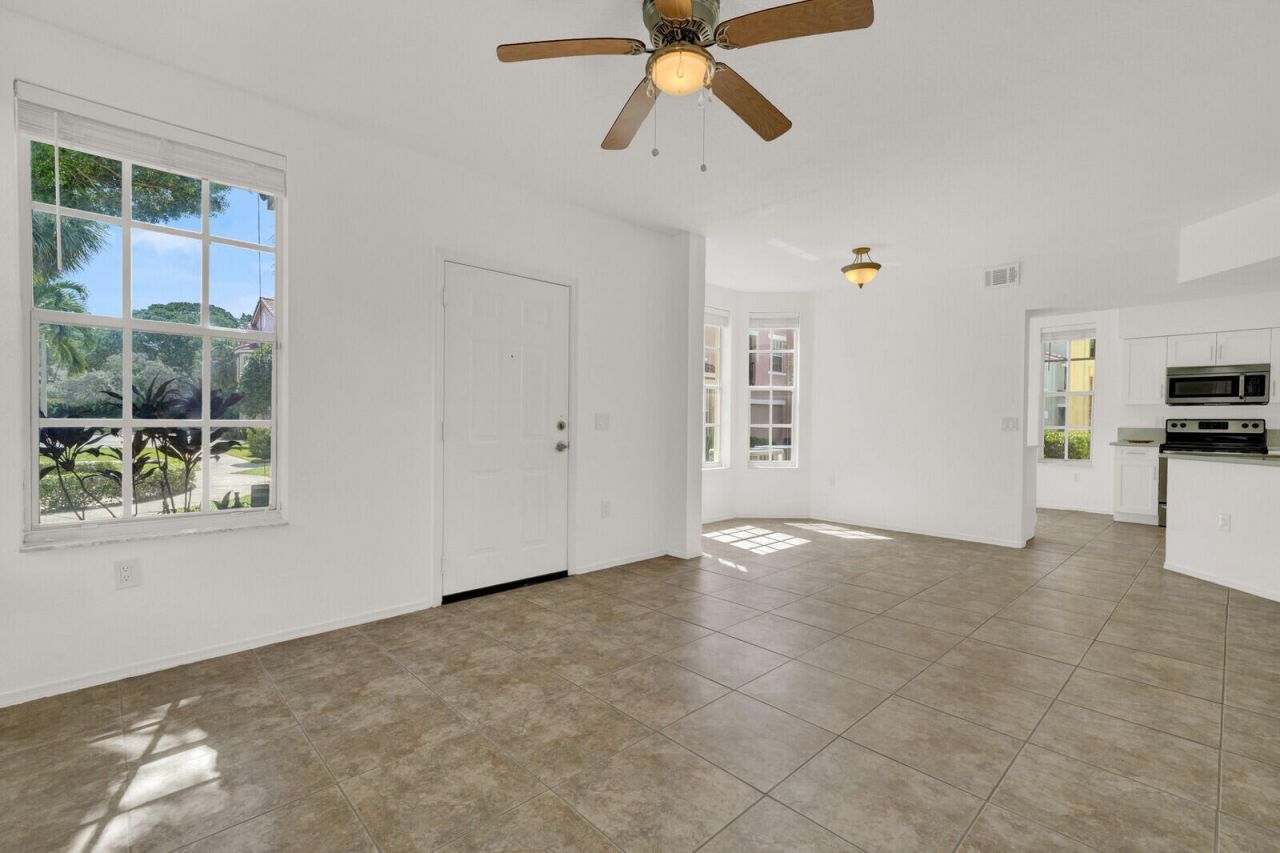 709 Belmont Place, Unit 709, Boynton Beach, FL 33436 Photo