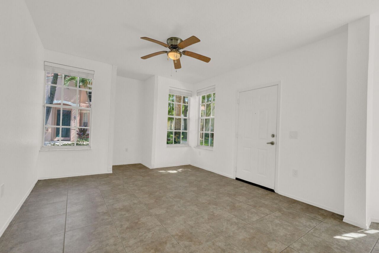 709 Belmont Place, Unit 709, Boynton Beach, FL 33436 Photo