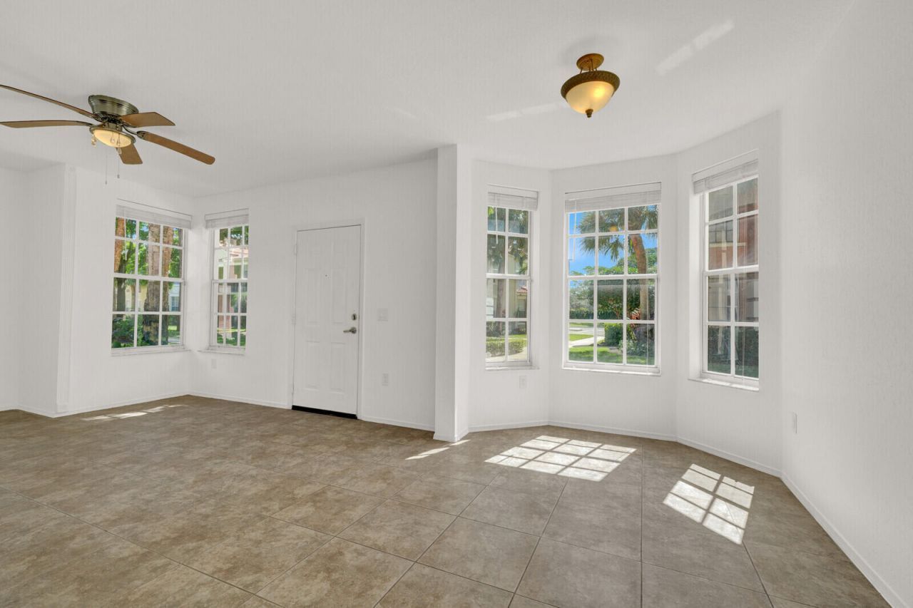 709 Belmont Place, Unit 709, Boynton Beach, FL 33436 Photo