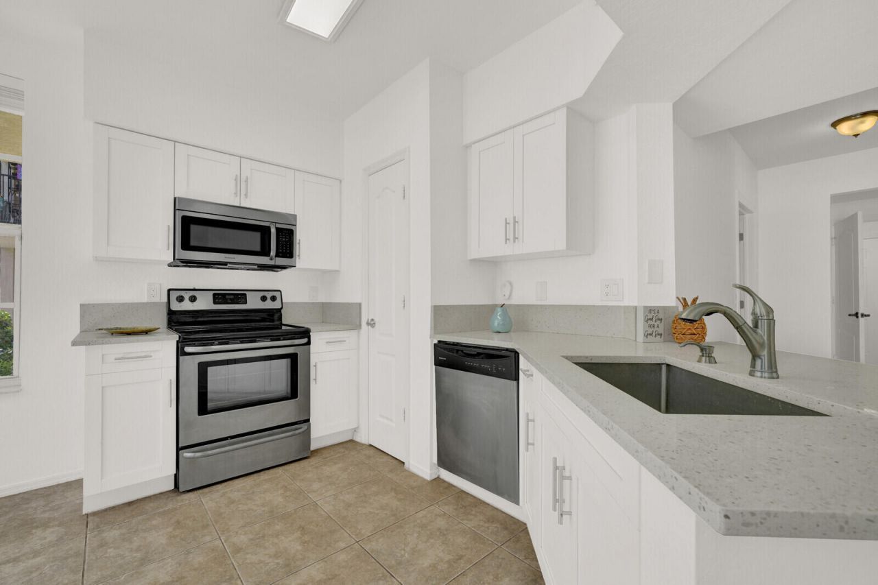 709 Belmont Place, Unit 709, Boynton Beach, FL 33436 Photo