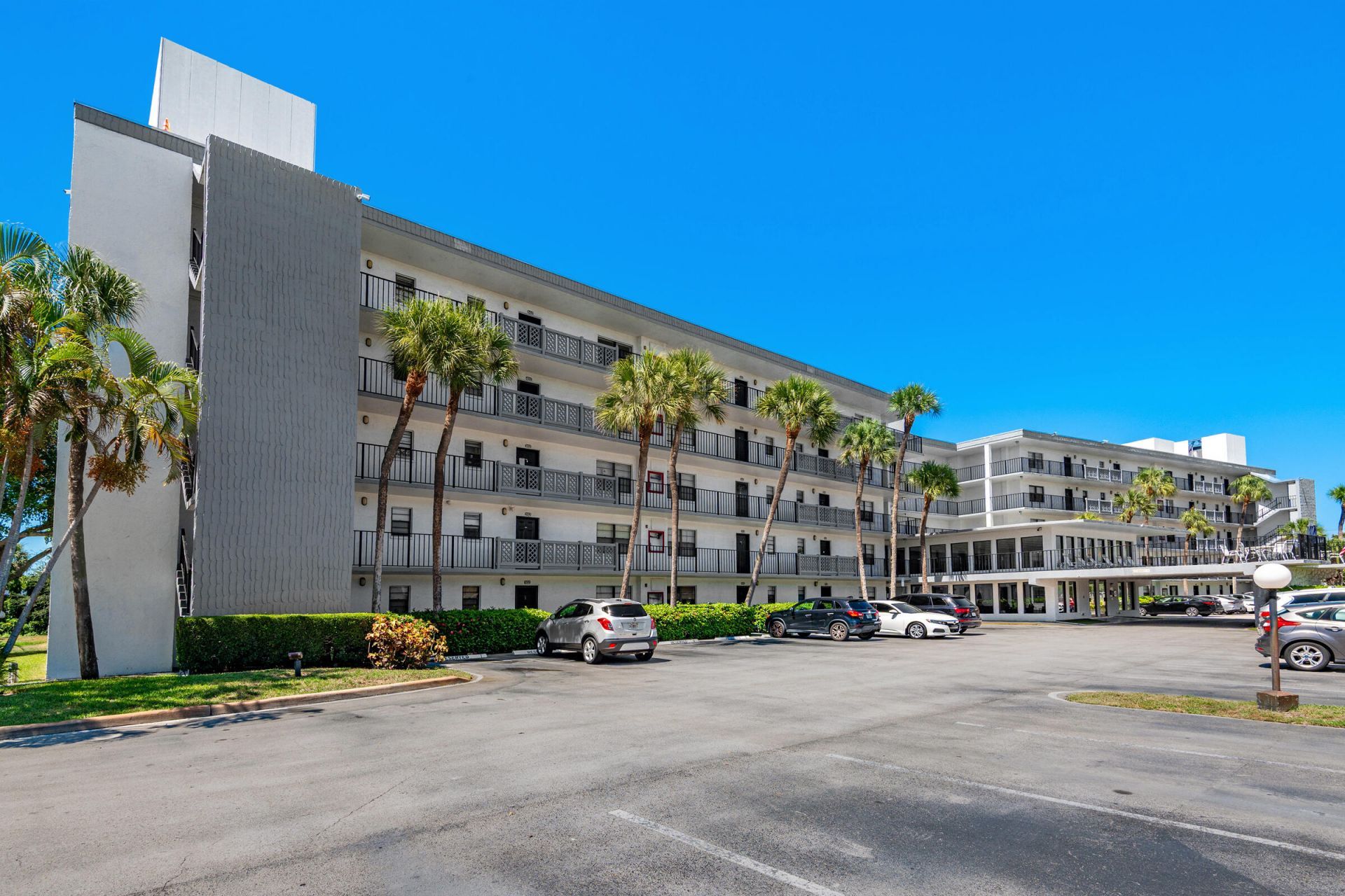 9235 SW 8th Street, Unit 502, Boca Raton, FL 33428 Photo