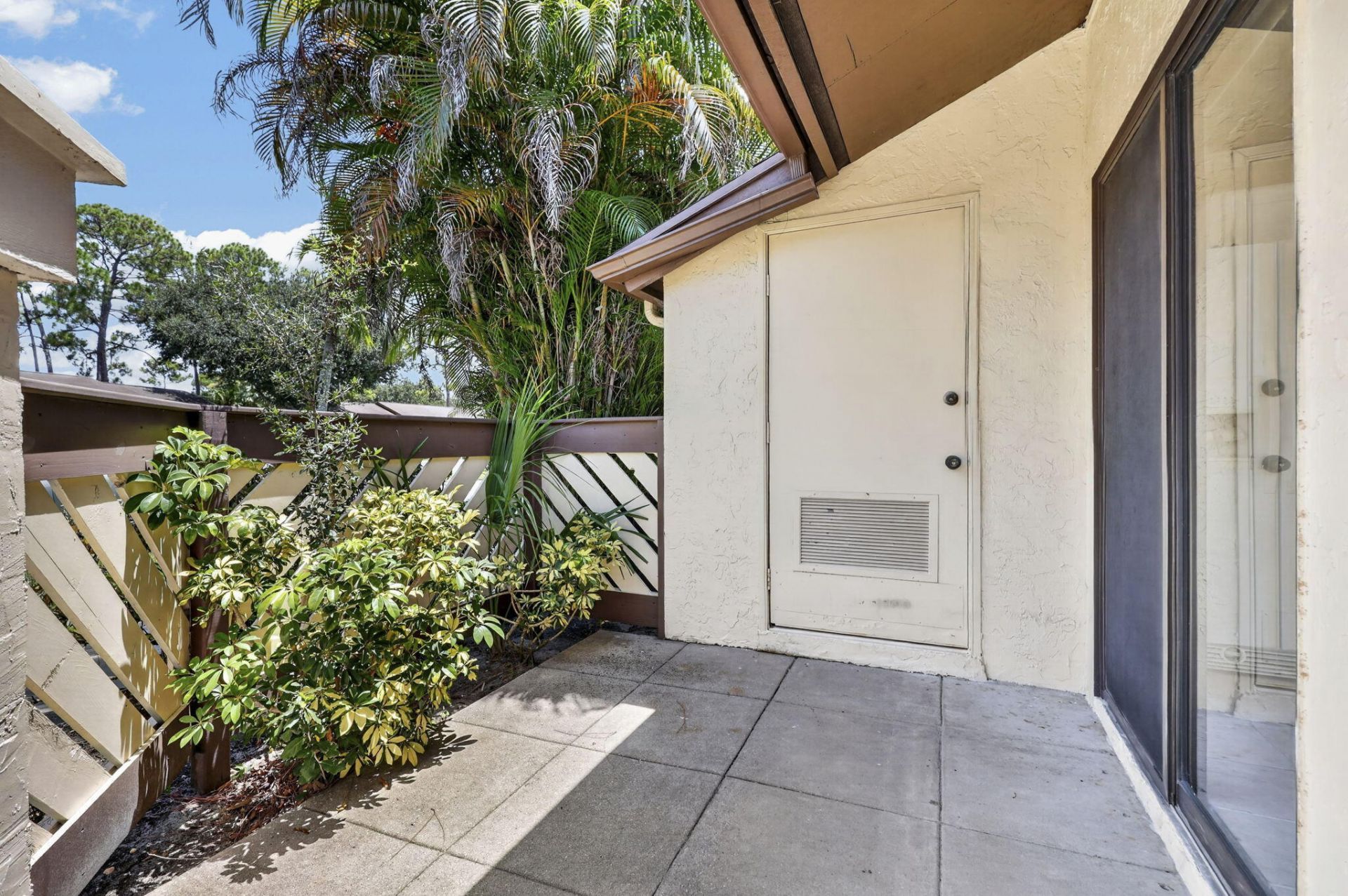 184 Mastic Tree Court, Royal Palm Beach, FL 33411 Photo