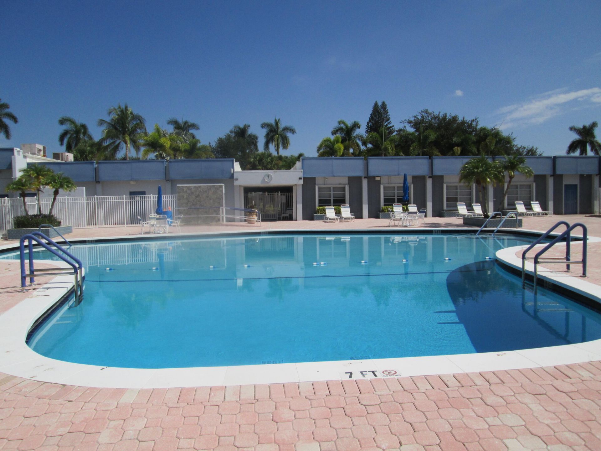 2611 W Barkley Drive W, Unit E, West Palm Beach, FL 33415 Photo