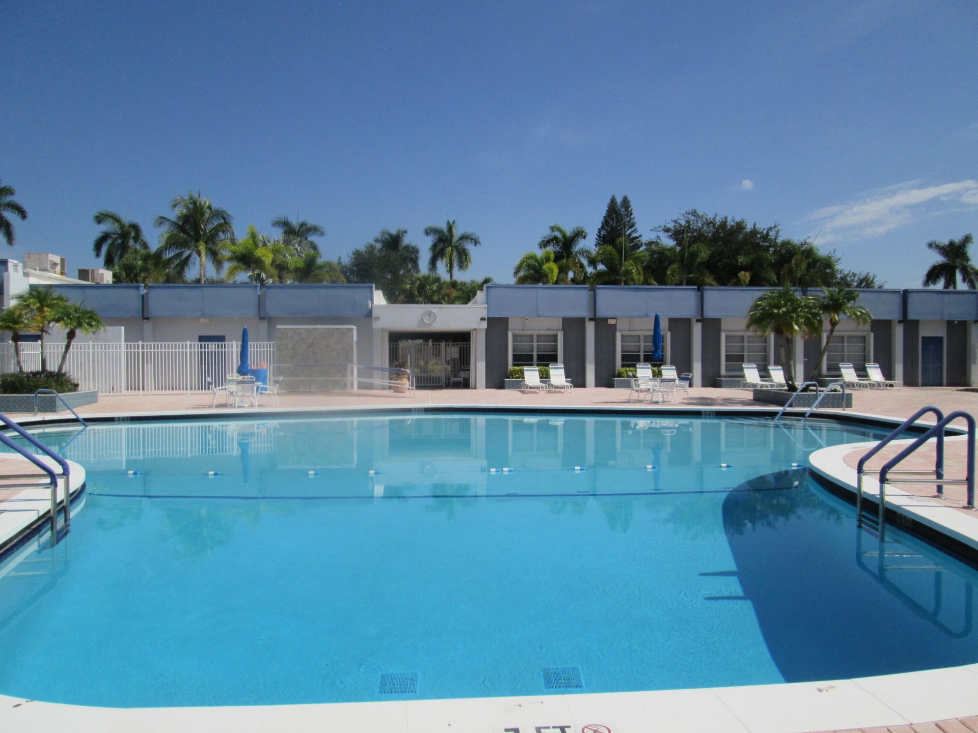 2611 W Barkley Drive W, Unit E, West Palm Beach, FL 33415 Photo