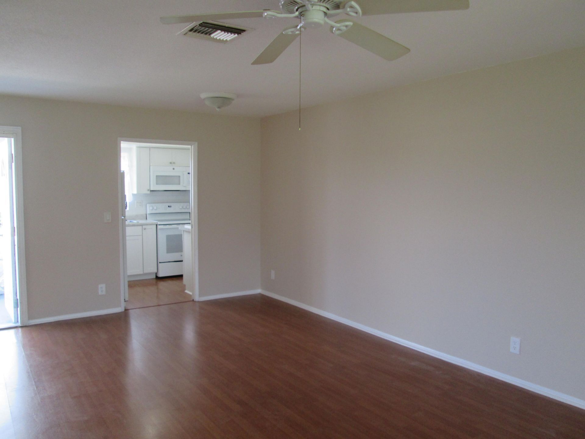 2611 W Barkley Drive W, Unit E, West Palm Beach, FL 33415 Photo