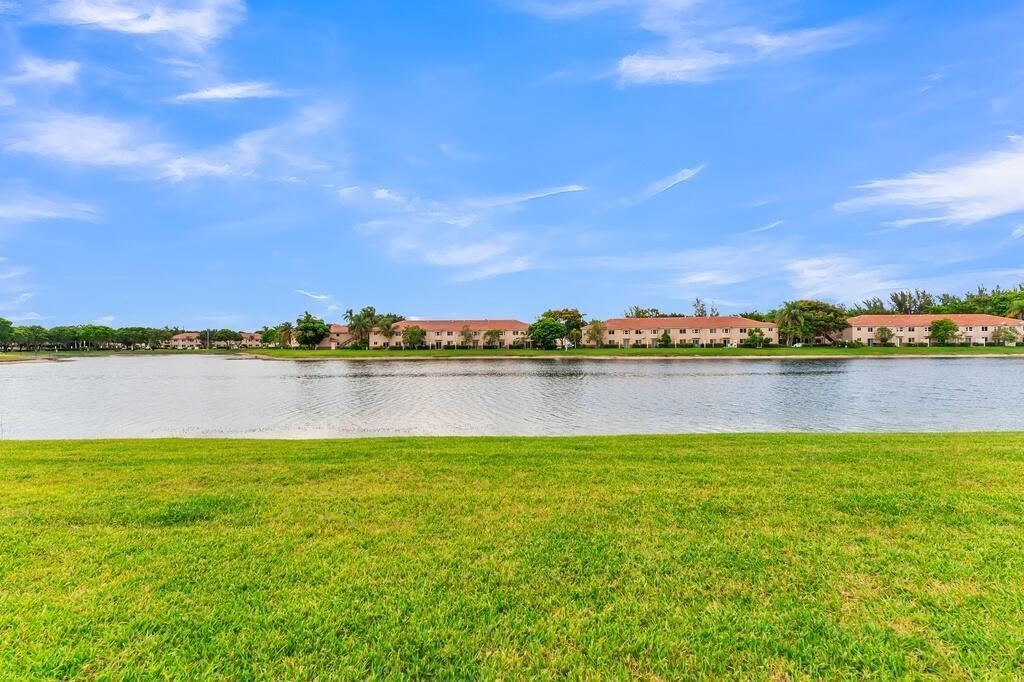 6215 Eaton Street, West Palm Beach, FL 33411 Photo
