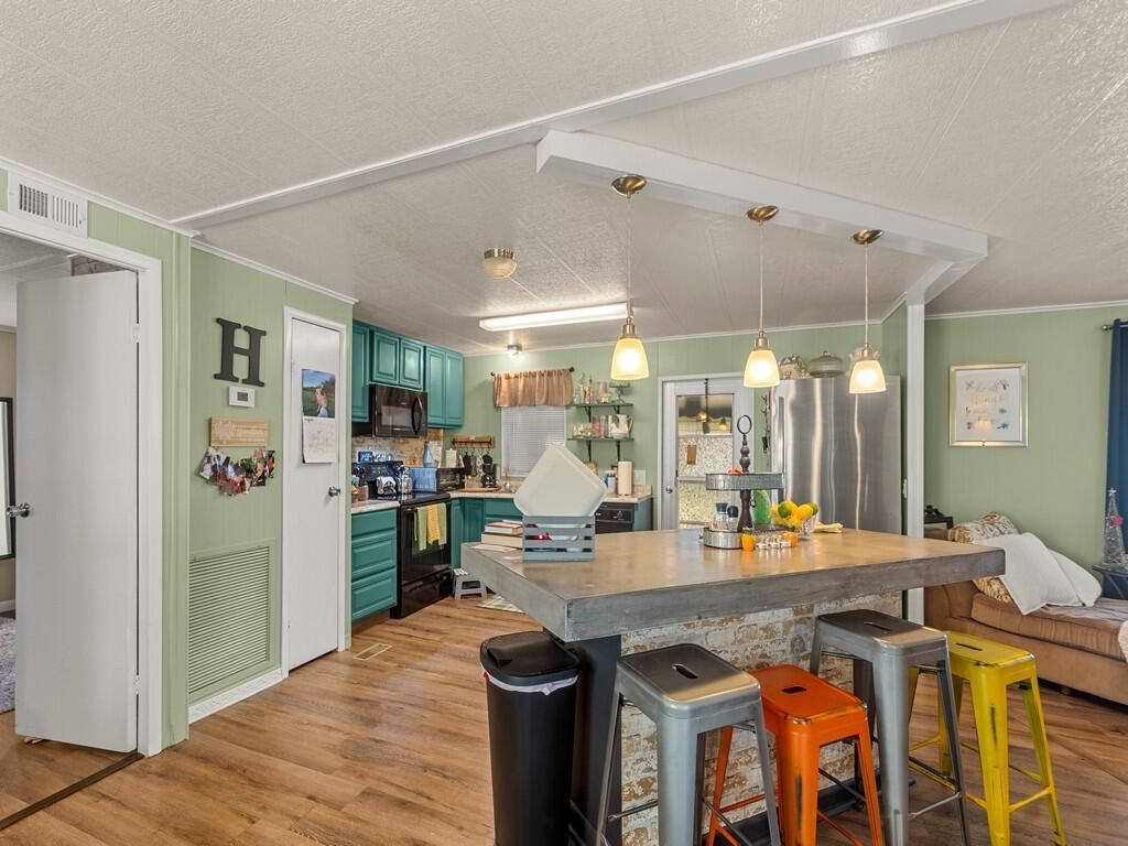 385 NE Jade Circle, Jensen Beach, FL 34957 Photo