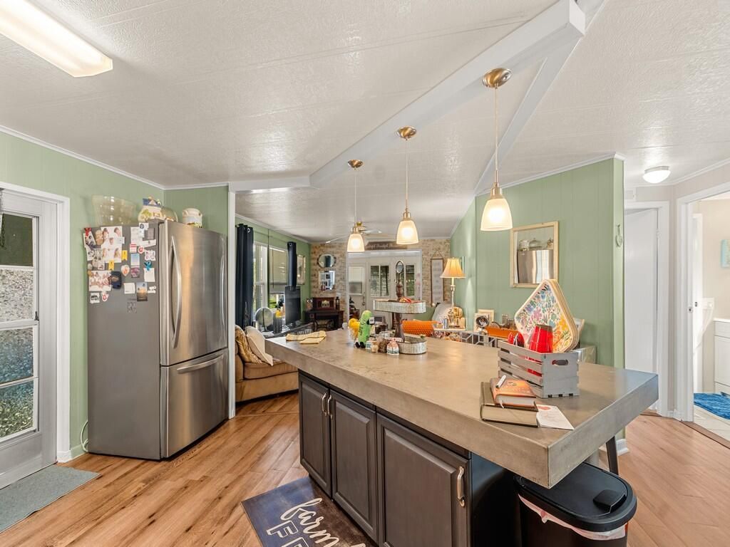 385 NE Jade Circle, Jensen Beach, FL 34957 Photo