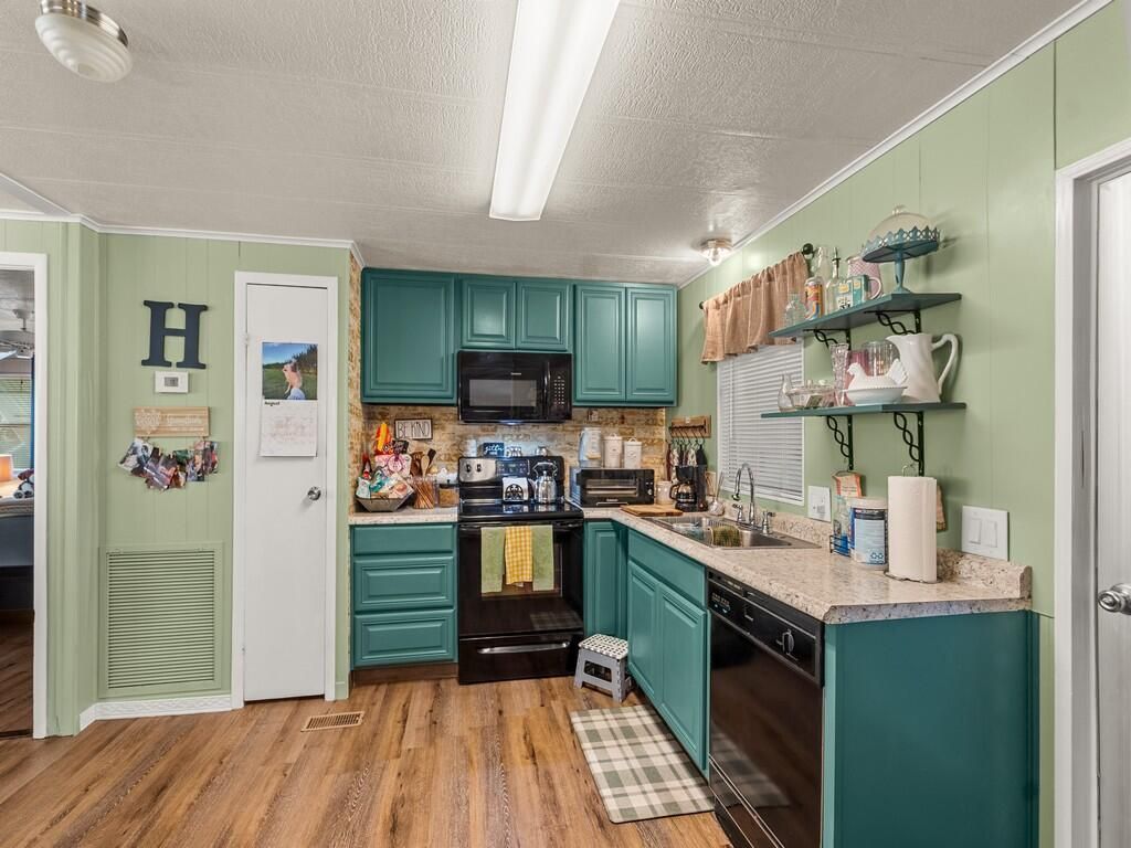 385 NE Jade Circle, Jensen Beach, FL 34957 Photo