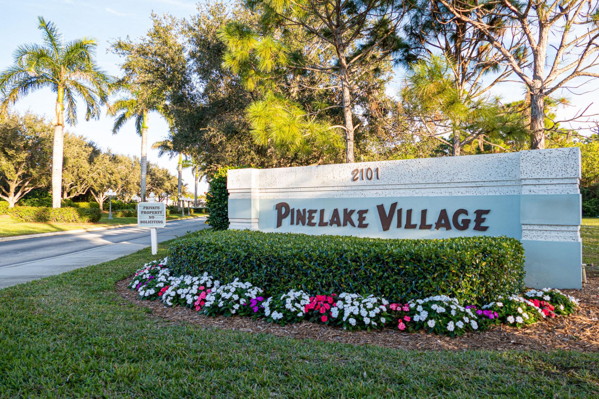 385 NE Jade Circle, Jensen Beach, FL 34957 Photo