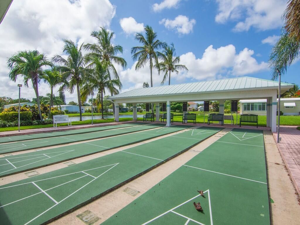 385 NE Jade Circle, Jensen Beach, FL 34957 Photo