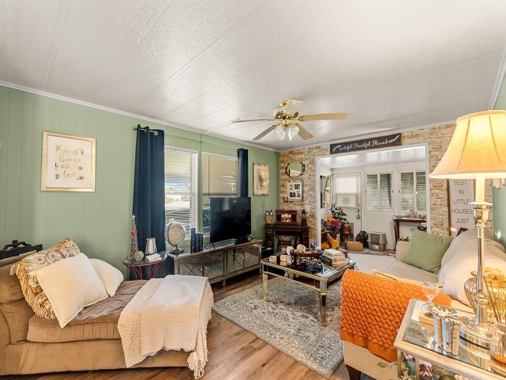 385 NE Jade Circle, Jensen Beach, FL 34957 Photo