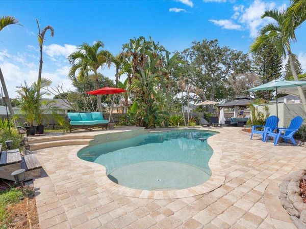 568 SE NOME Drive, Port St. Lucie, FL 34984