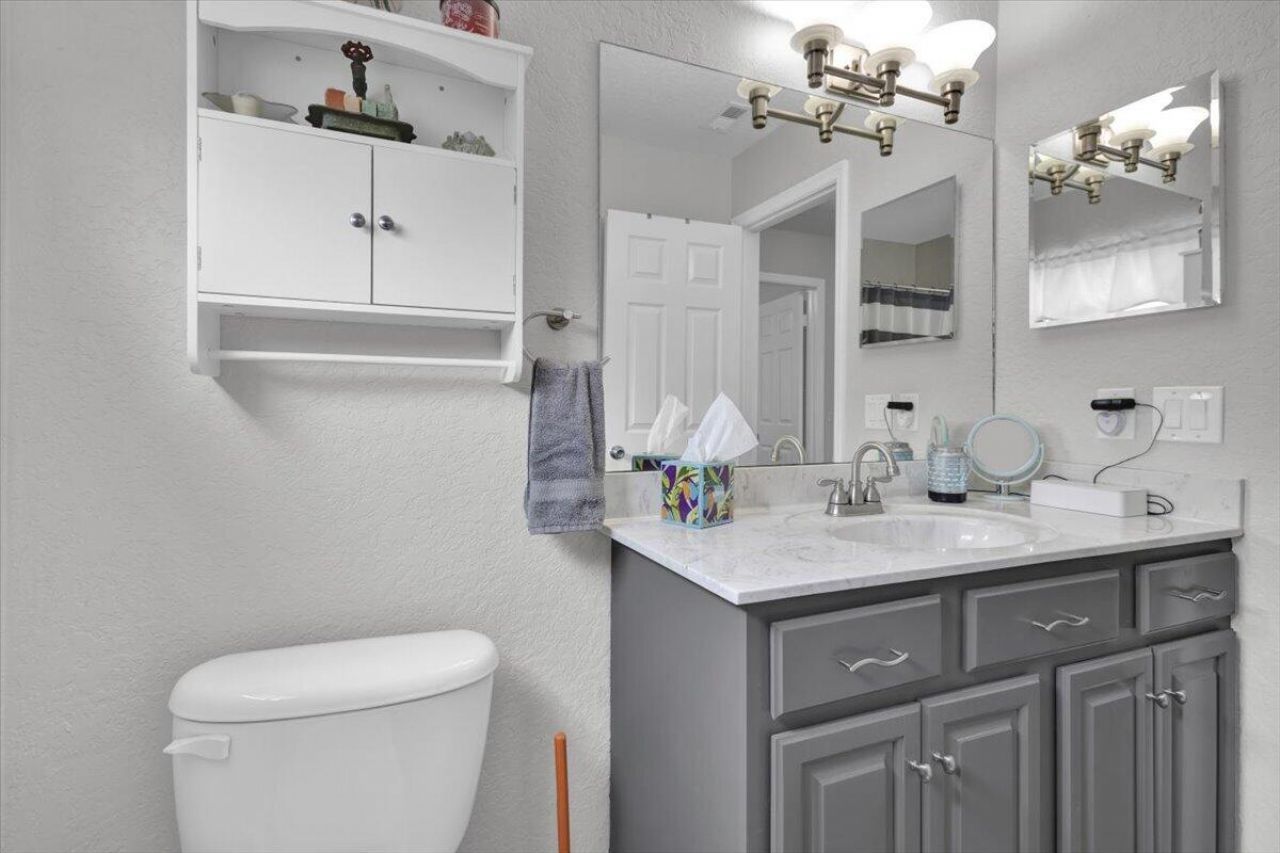 568 SE Nome Drive, Port Saint Lucie, FL 34984 Photo