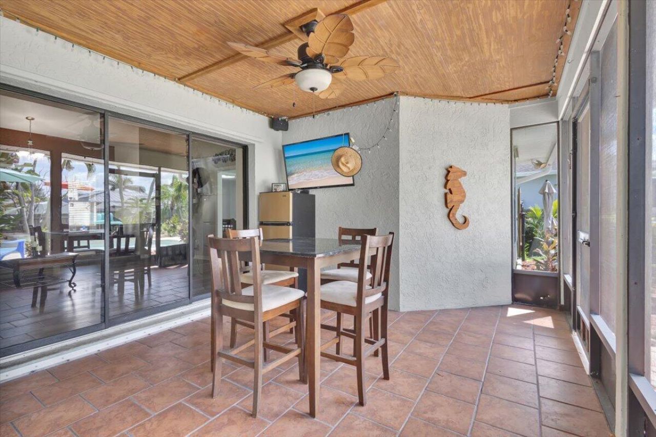 568 SE Nome Drive, Port Saint Lucie, FL 34984 Photo