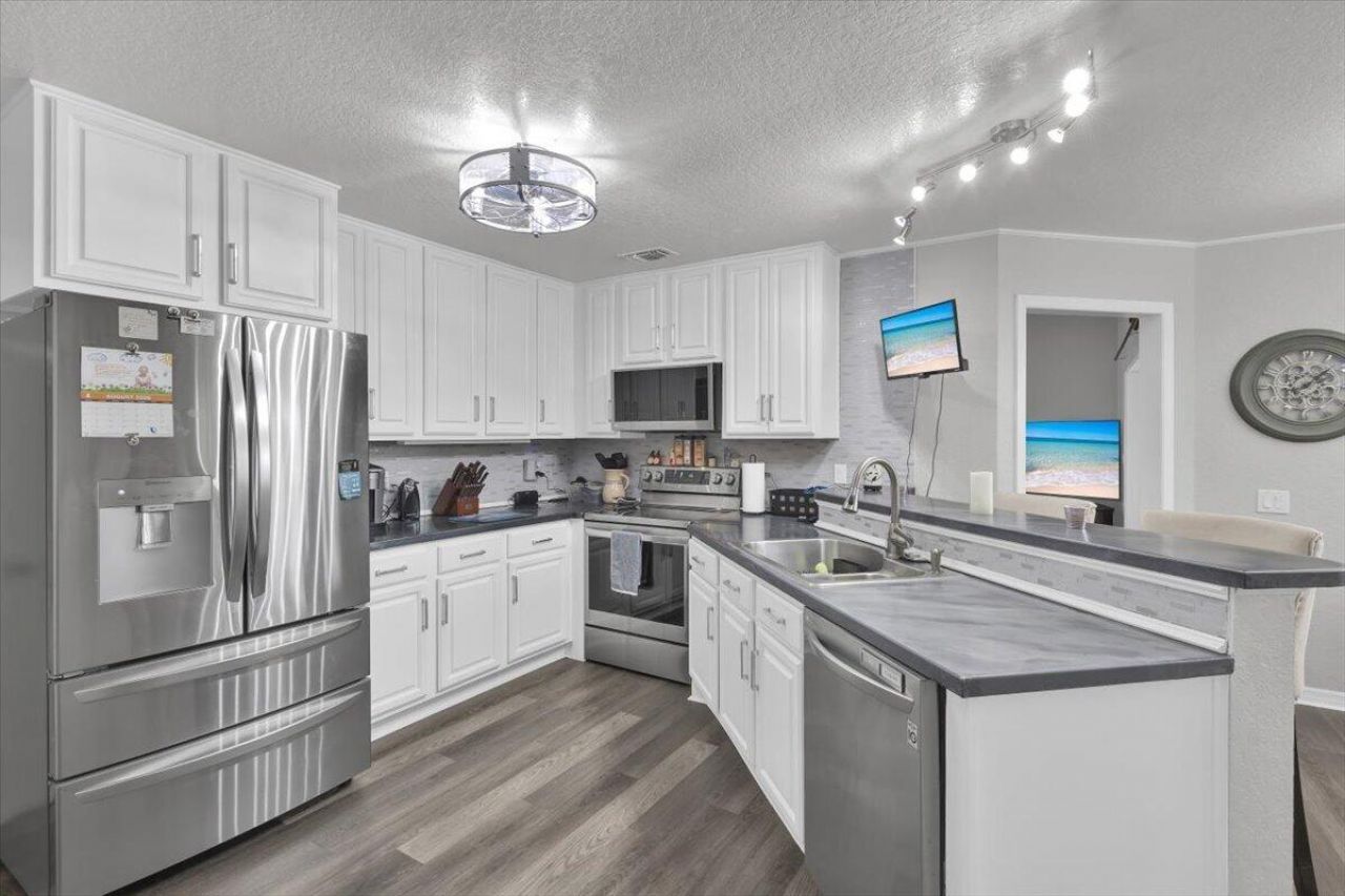 568 SE Nome Drive, Port Saint Lucie, FL 34984 Photo