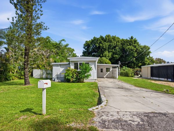 1823 SW College Street, Stuart, FL 34997