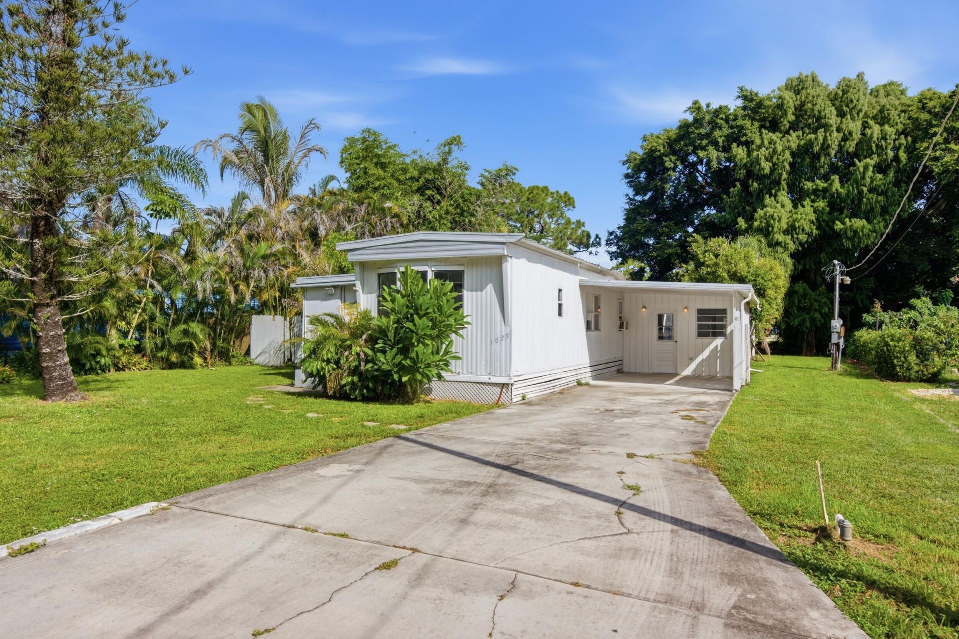 1823 SW College Street, Stuart, FL 34997 Photo