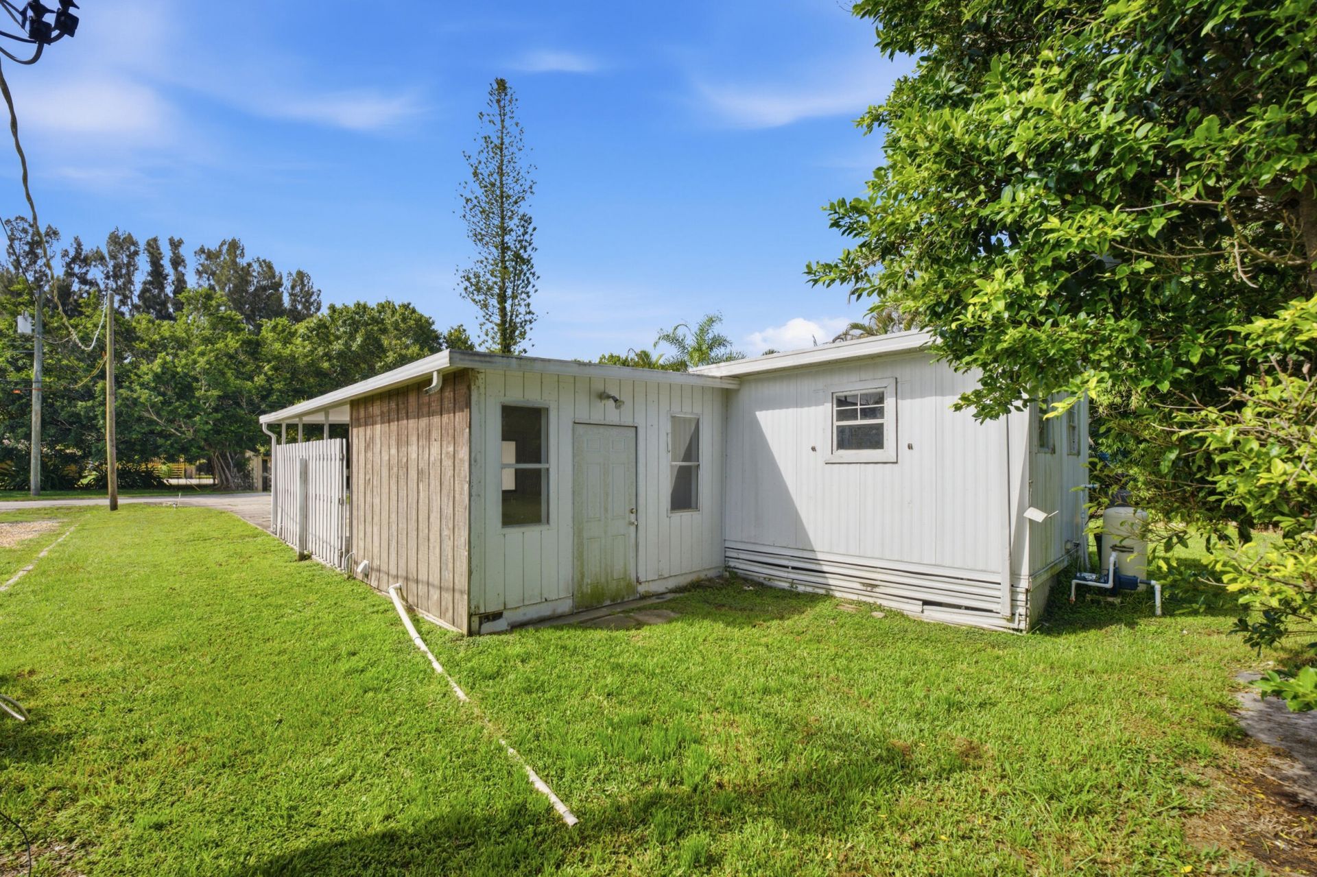 1823 SW College Street, Stuart, FL 34997 Photo